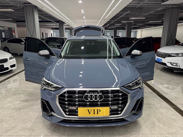 Фото 23 - Audi Q3