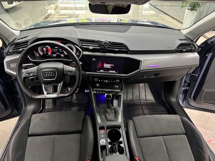 Фото 9 - Audi Q3