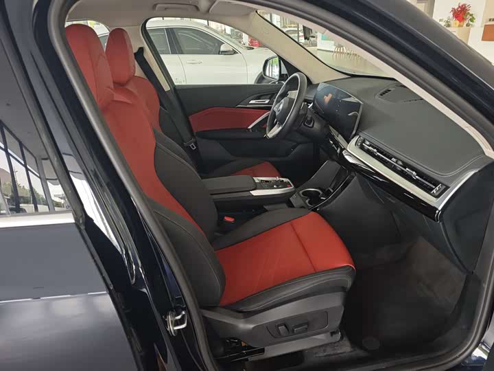 Фото 13 - BMW X1