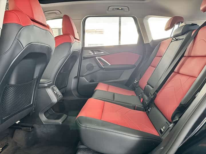 Фото 17 - BMW X1