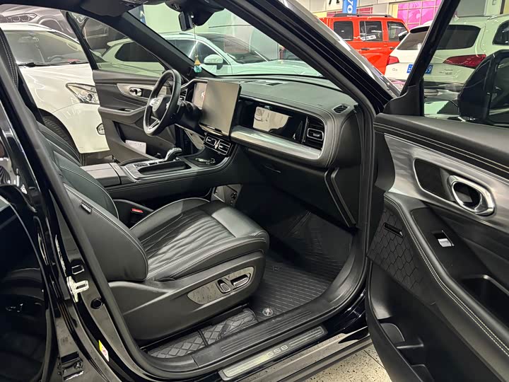 Фото 12 - GAC Trumpchi GS8