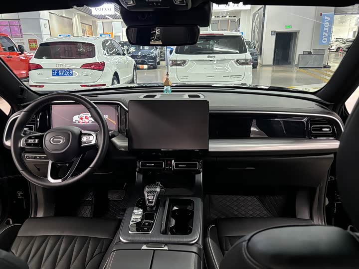 Фото 13 - GAC Trumpchi GS8