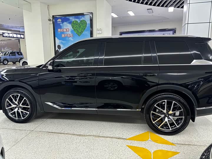 Фото 7 - GAC Trumpchi GS8