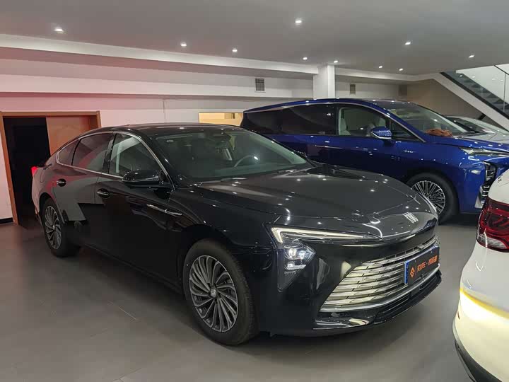 Фото 2 - Buick LaCrosse