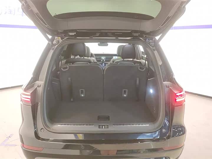 Фото 4 - LiXiang One