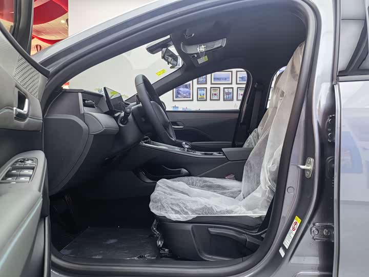 Фото 4 - BYD Qin Plus