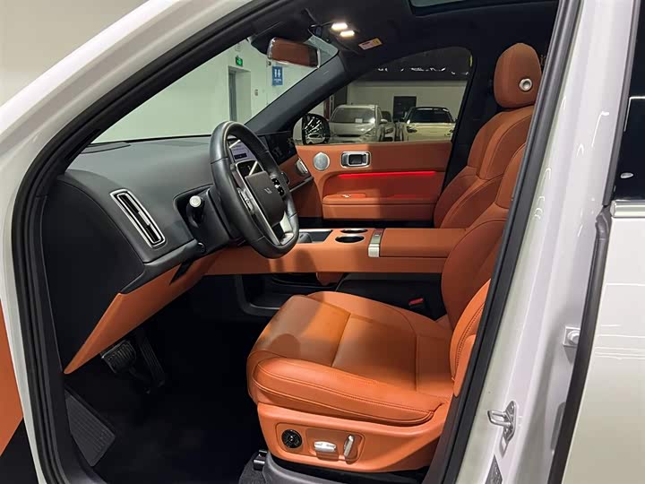 Фото 10 - LiXiang L6