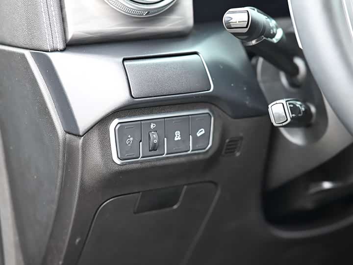 Фото 10 - Tank 300