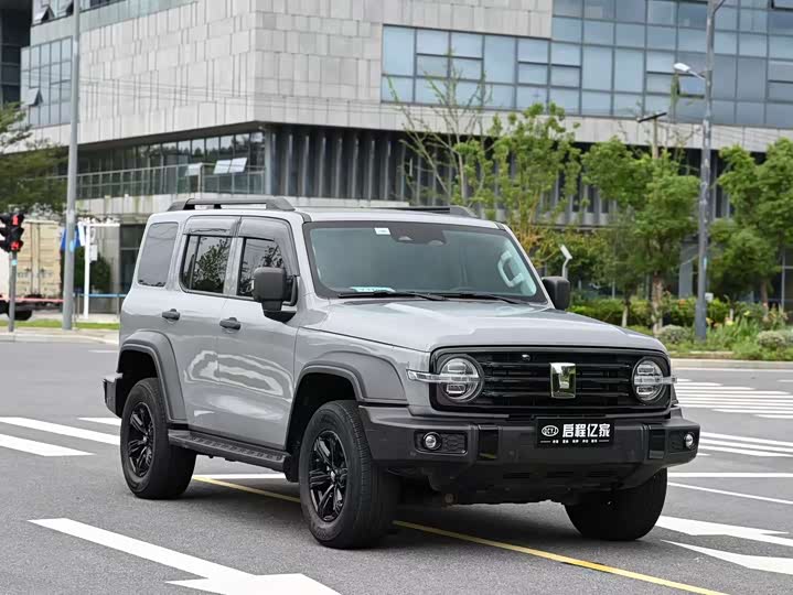 Фото 3 - Tank 300