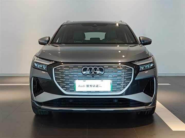 Фото 2 - Audi Q4 e-tron