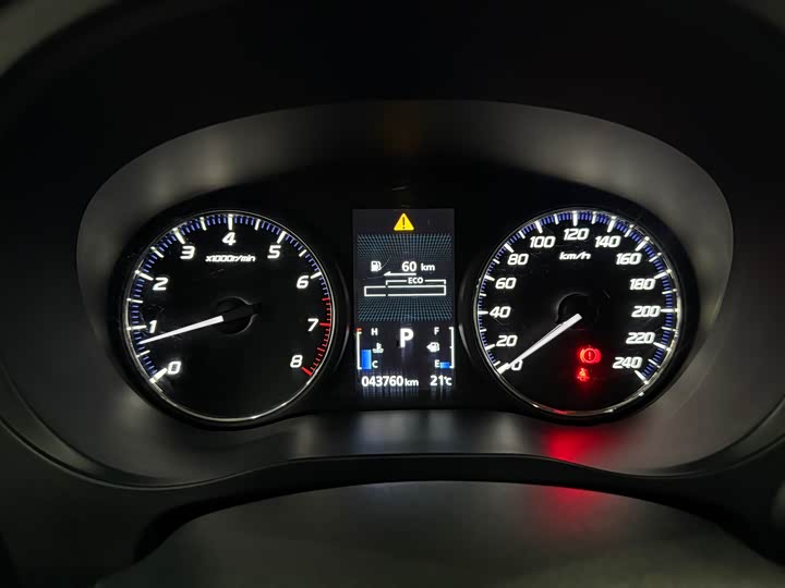 Фото 9 - Mitsubishi Outlander