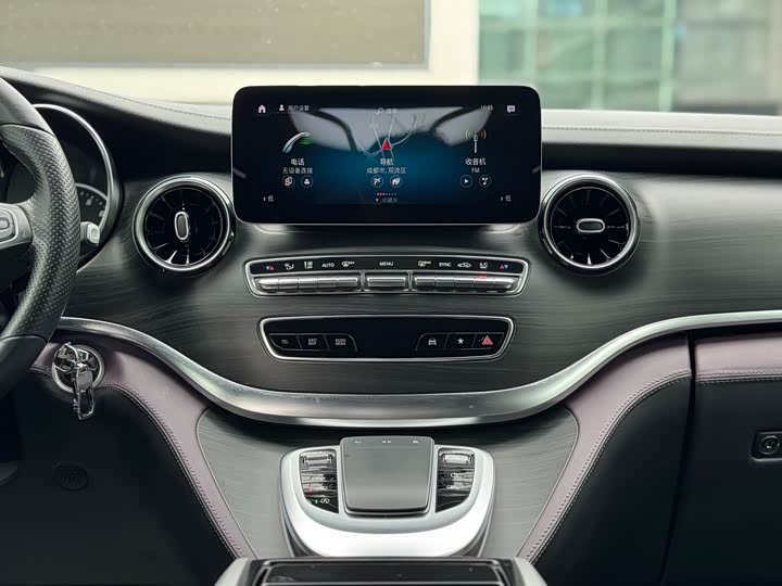 Фото 6 - Mercedes-Benz V-Class