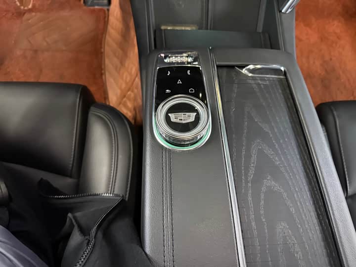 Фото 9 - Cadillac CT6