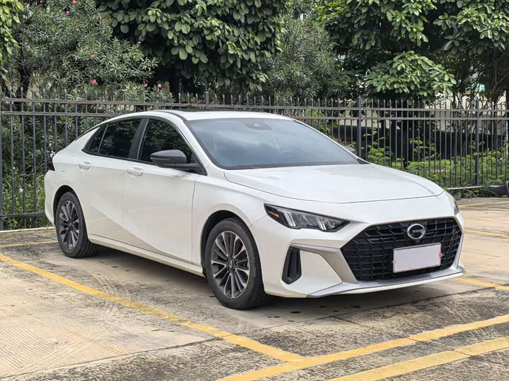 Фото 2 - GAC Trumpchi Empow R