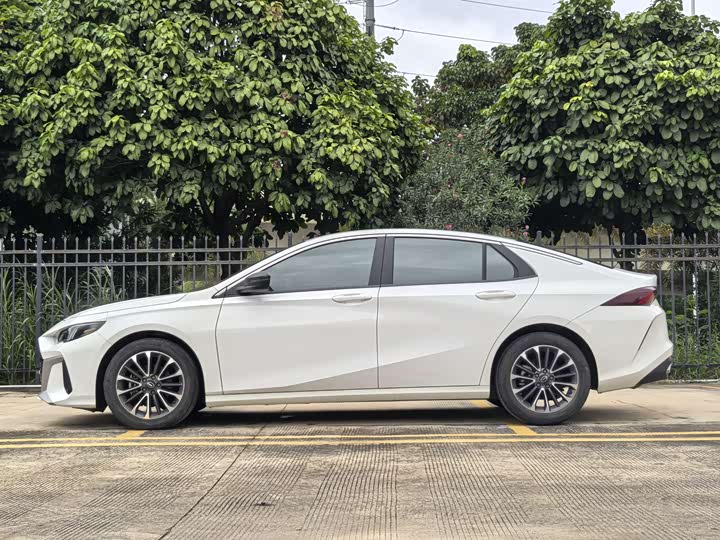 Фото 4 - GAC Trumpchi Empow R