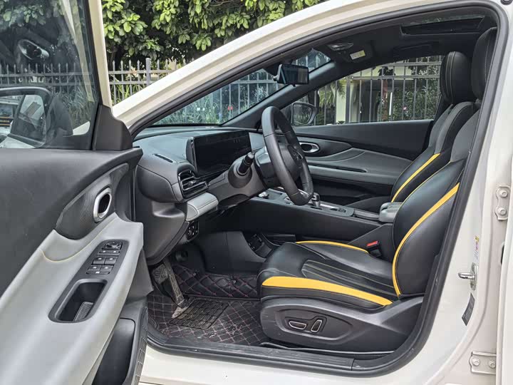 Фото 8 - GAC Trumpchi Empow R