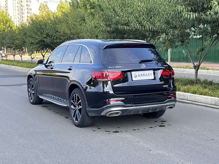 Фото 17 - Mercedes-Benz GLC-Class