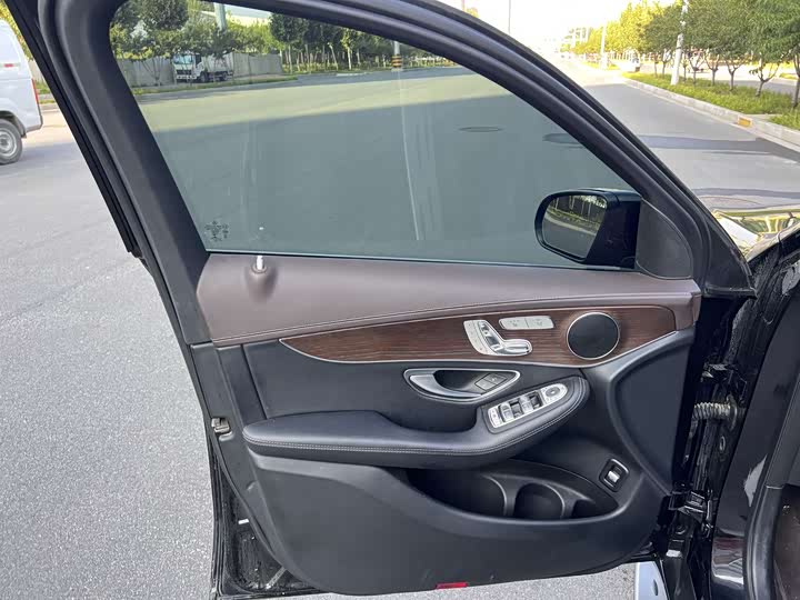 Фото 5 - Mercedes-Benz GLC-Class