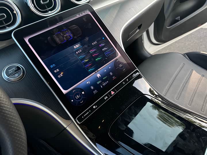 Фото 22 - Mercedes-Benz C-Class