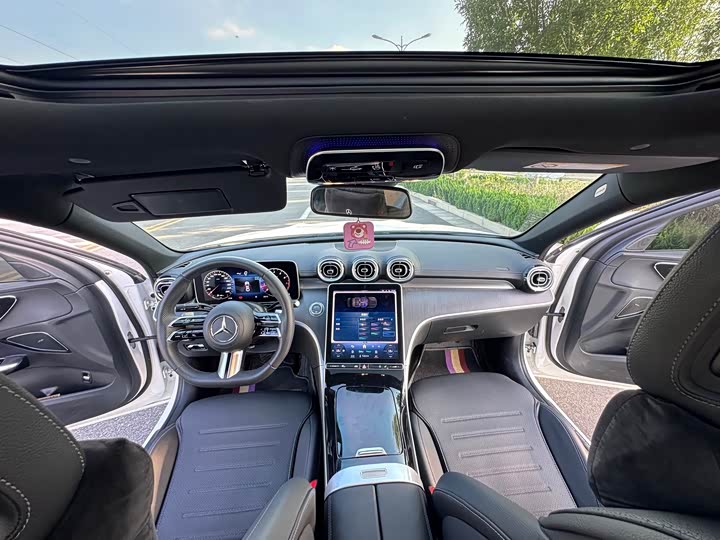 Фото 32 - Mercedes-Benz C-Class