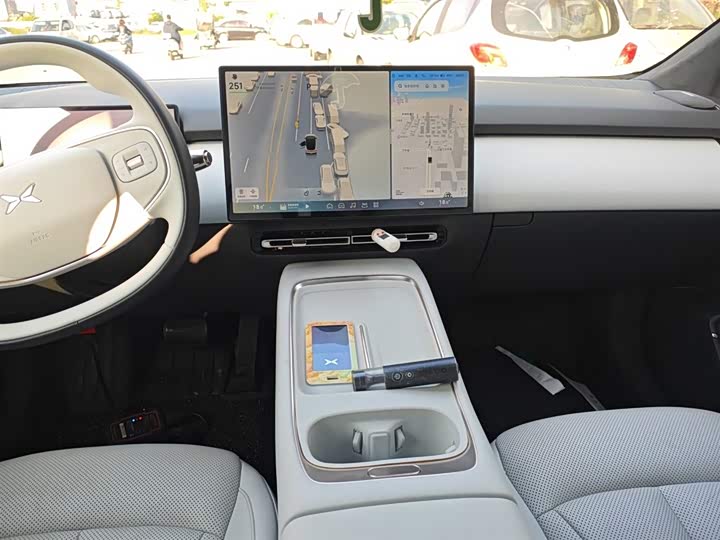 Фото 13 - XPeng F57