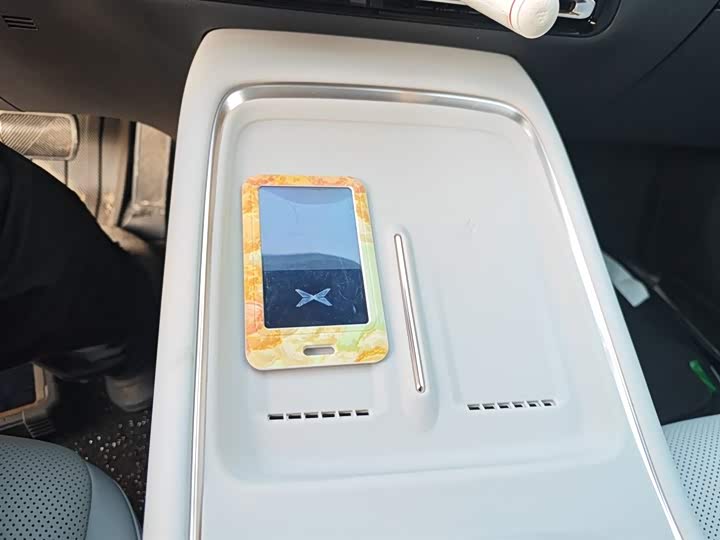 Фото 9 - XPeng F57