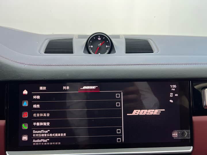 Фото 24 - Porsche Cayenne