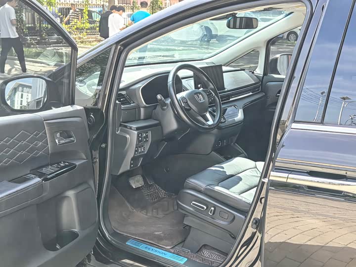 Фото 8 - Honda Elysion