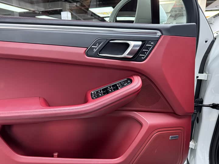 Фото 4 - Porsche Macan