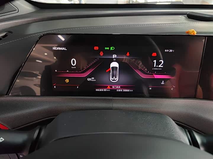 Фото 12 - Changan UNI-T