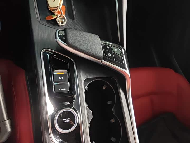 Фото 14 - Changan UNI-T