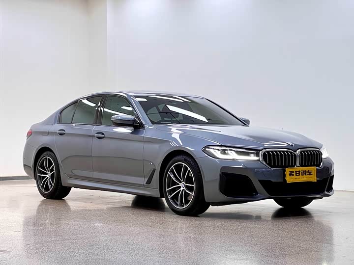 Фото 3 - BMW 5 Series