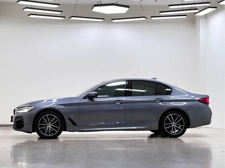 Фото 4 - BMW 5 Series