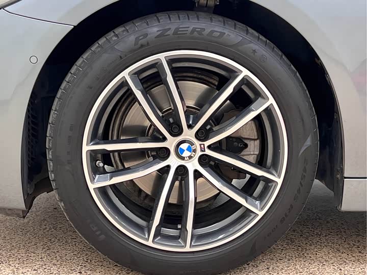 Фото 9 - BMW 5 Series