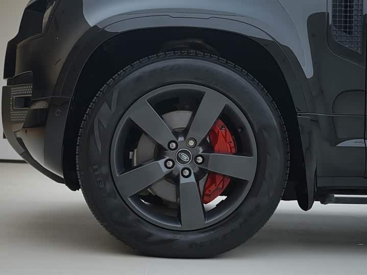 Фото 15 - Land Rover Defender