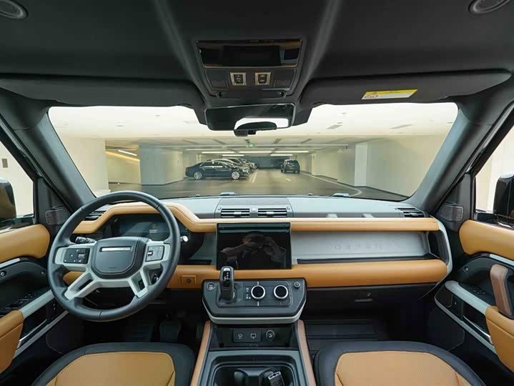 Фото 20 - Land Rover Defender