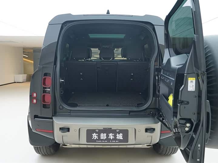 Фото 6 - Land Rover Defender