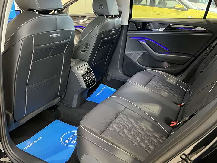 Фото 8 - Volkswagen Magotan