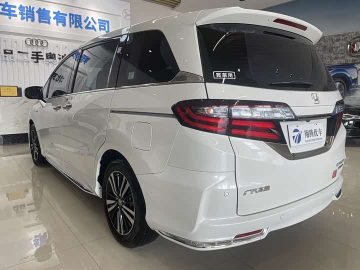 Фото 6 - Honda Odyssey