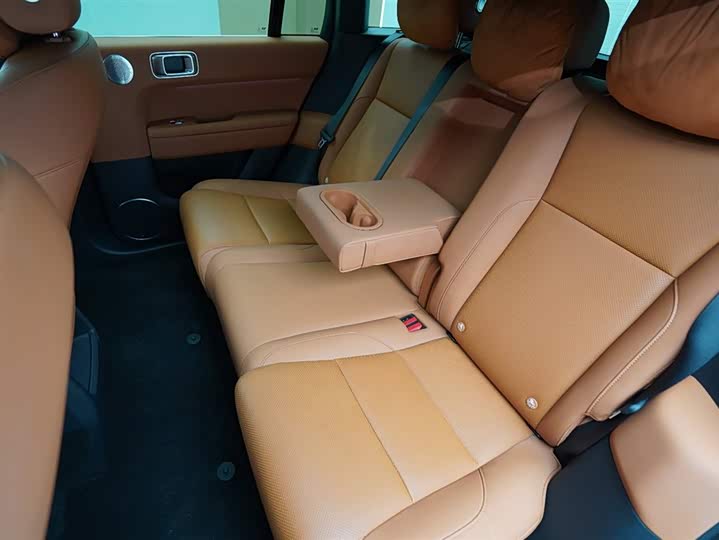 Фото 11 - LiXiang L6