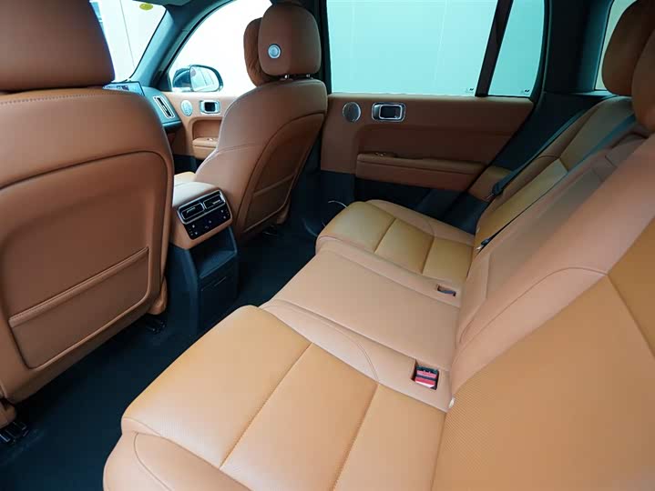 Фото 12 - LiXiang L6