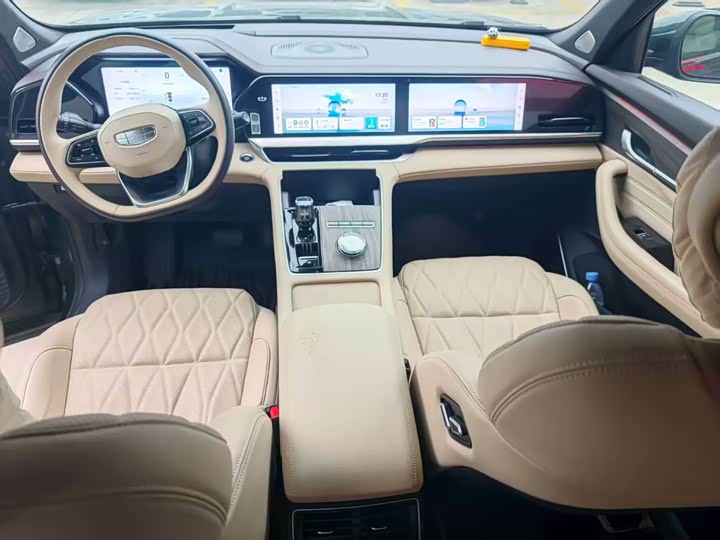 Фото 7 - Geely Monjaro