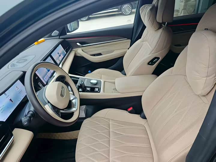 Фото 8 - Geely Monjaro