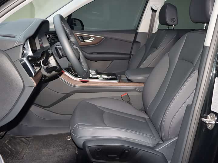 Фото 5 - Audi Q7