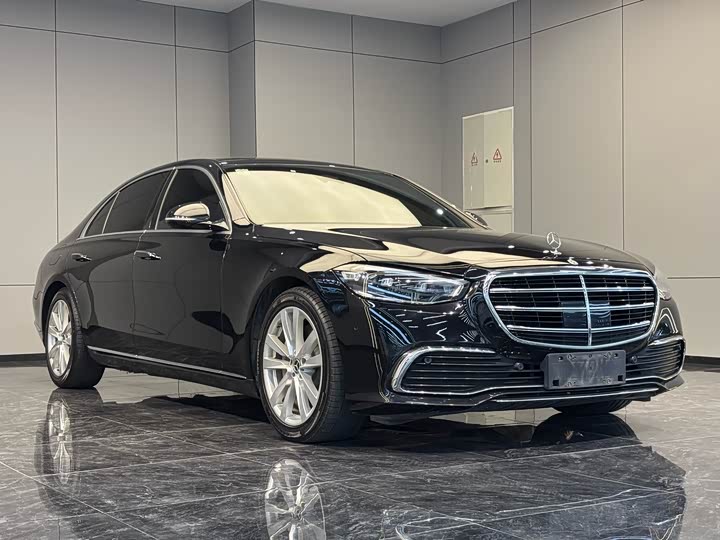 Фото 3 - Mercedes-Benz S-Class