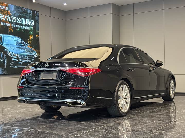 Фото 4 - Mercedes-Benz S-Class