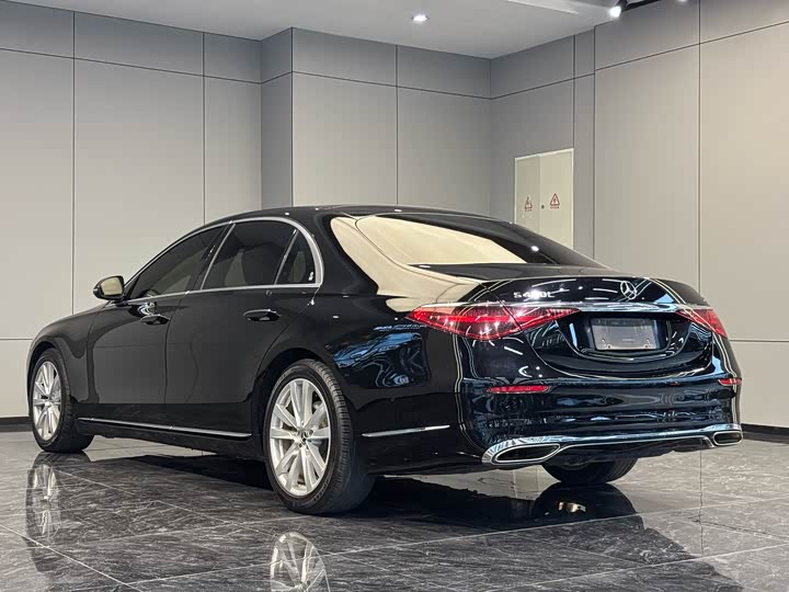 Фото 6 - Mercedes-Benz S-Class