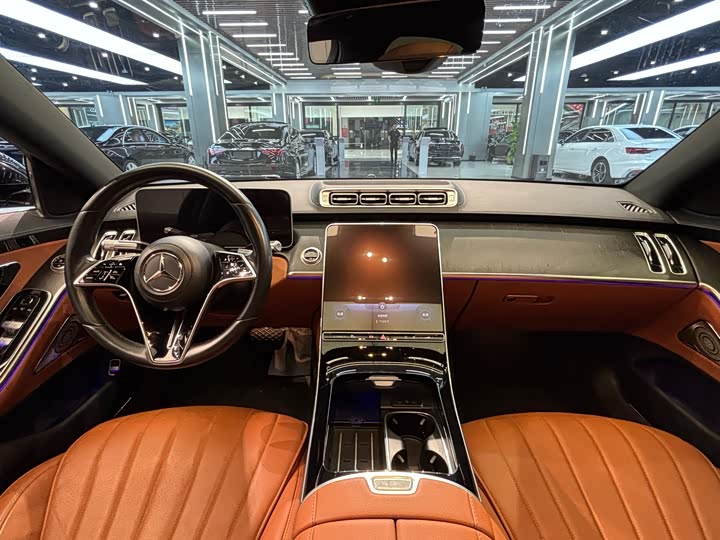 Фото 9 - Mercedes-Benz S-Class