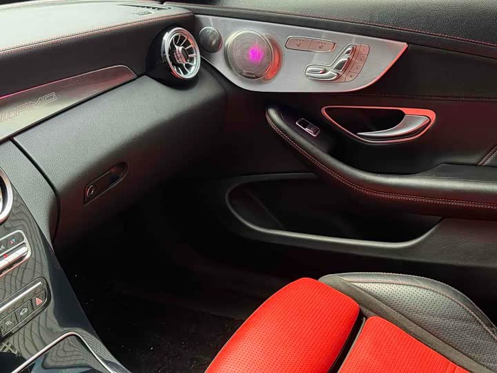 Фото 14 - Mercedes-Benz C-Class AMG