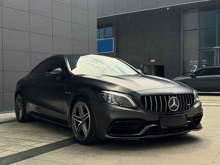 Фото 25 - Mercedes-Benz C-Class AMG